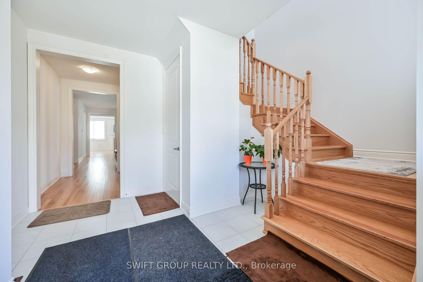 Photo 4 of 428 Humphrey Street, Hamilton, Waterdown — HOMEH