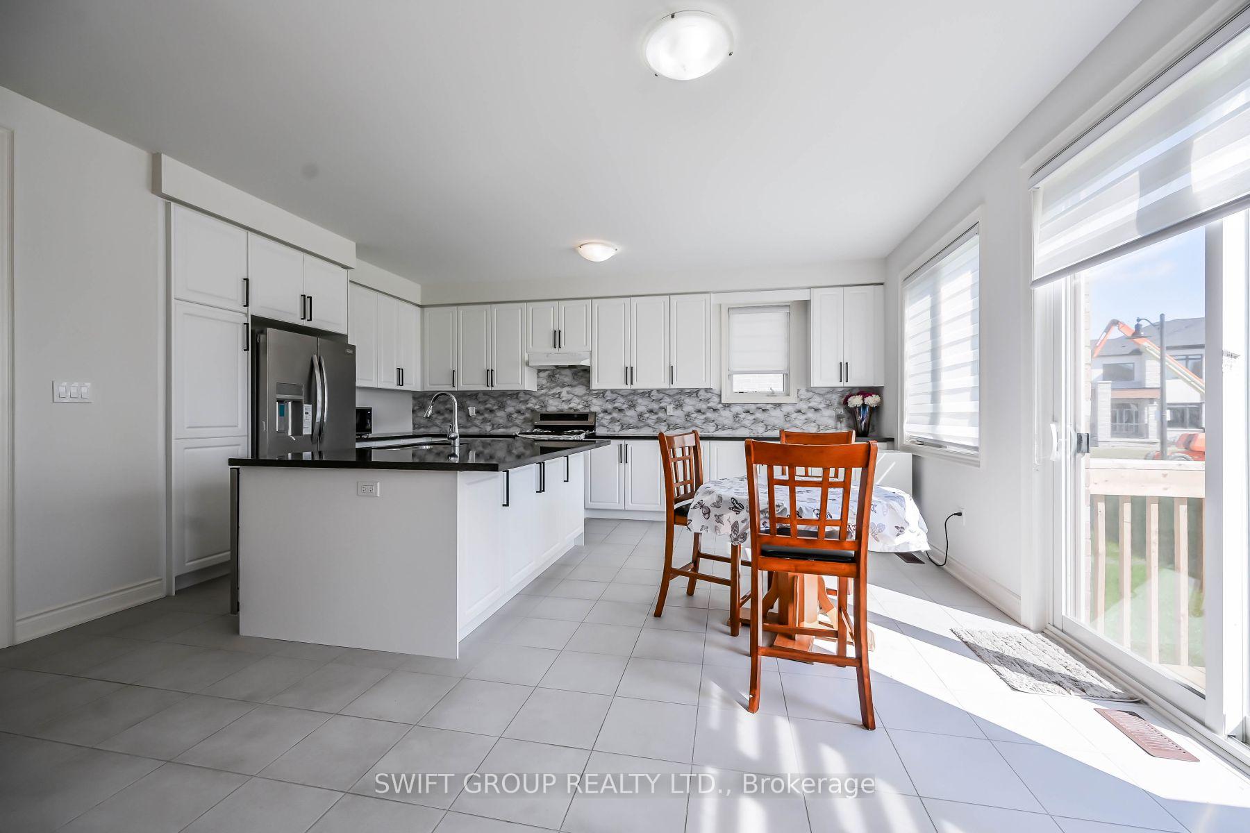Photo 9 of 428 Humphrey Street, Hamilton, Waterdown — HOMEH