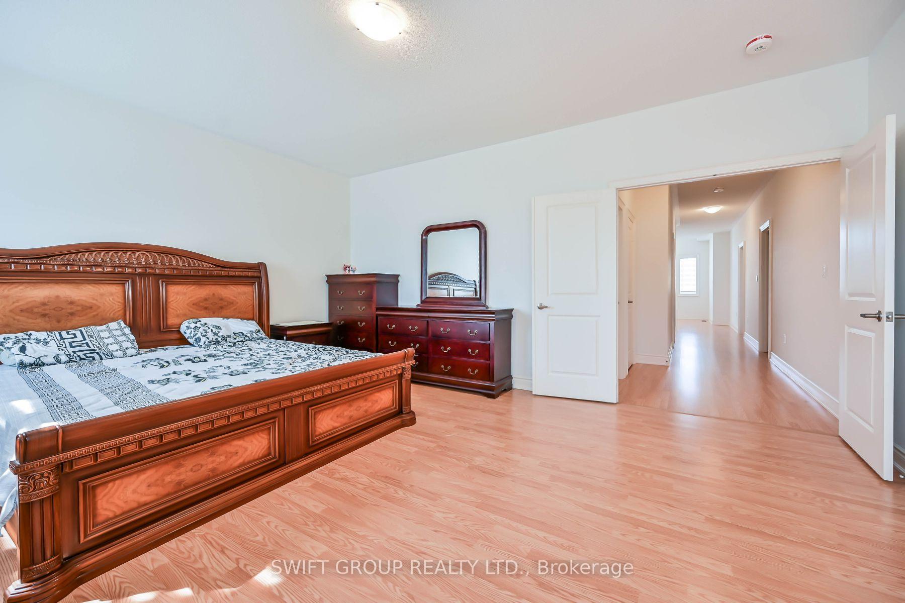 Photo 19 of 428 Humphrey Street, Hamilton, Waterdown — HOMEH
