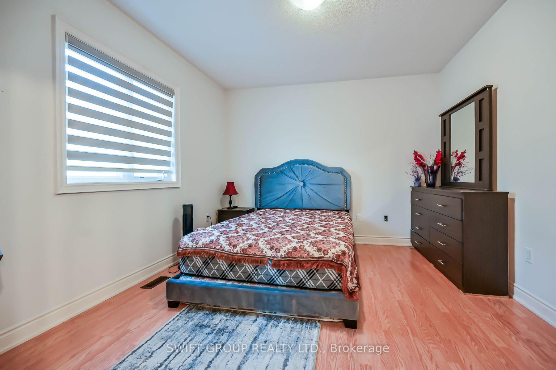 Photo 24 of 428 Humphrey Street, Hamilton, Waterdown — HOMEH