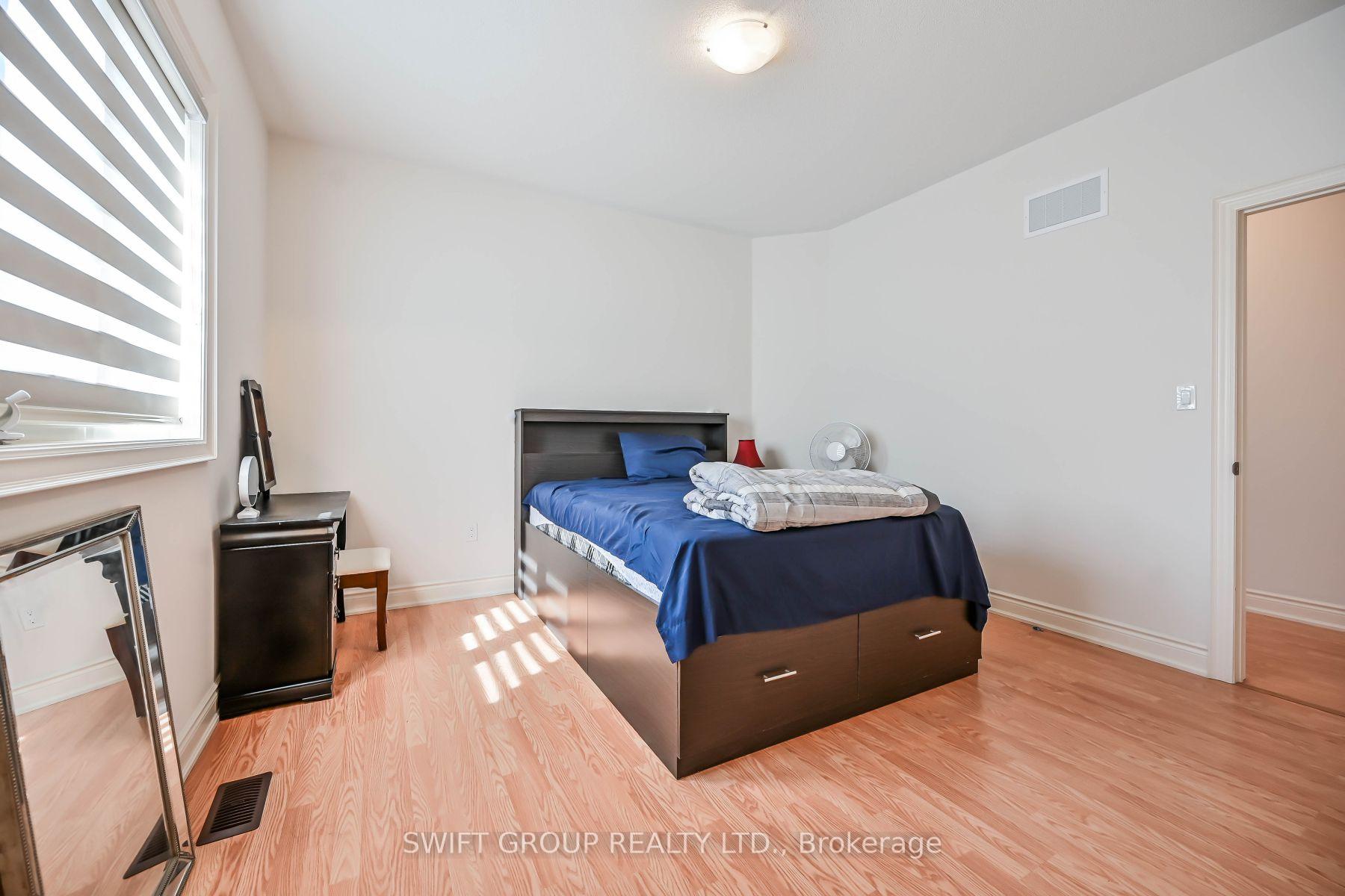 Photo 30 of 428 Humphrey Street, Hamilton, Waterdown — HOMEH