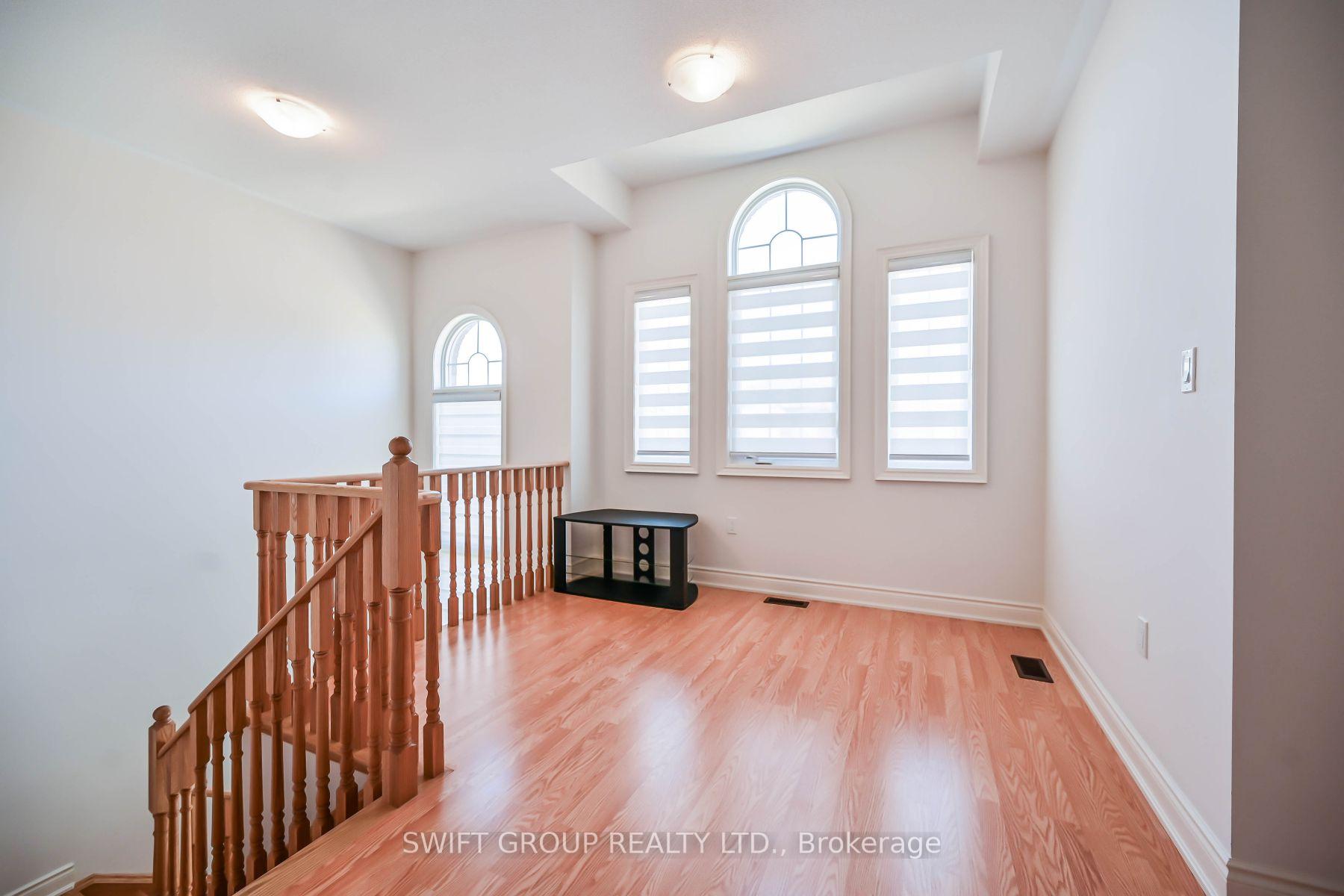 Photo 34 of 428 Humphrey Street, Hamilton, Waterdown — HOMEH
