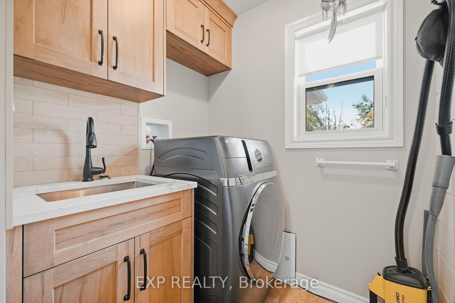 Photo 27 of 59 Regency Drive, Minto — HOMEH