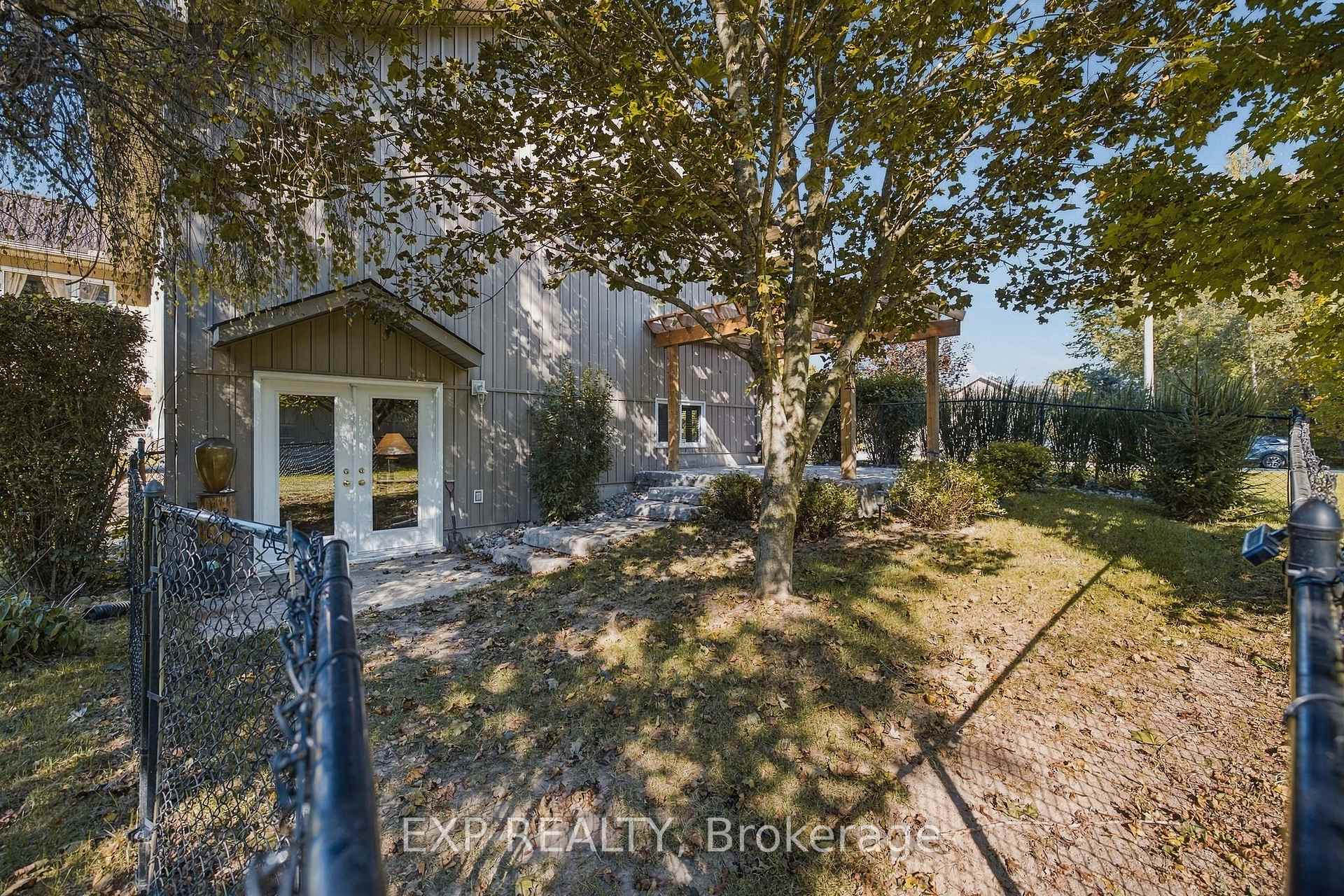 Photo 42 of 59 Regency Drive, Minto — HOMEH
