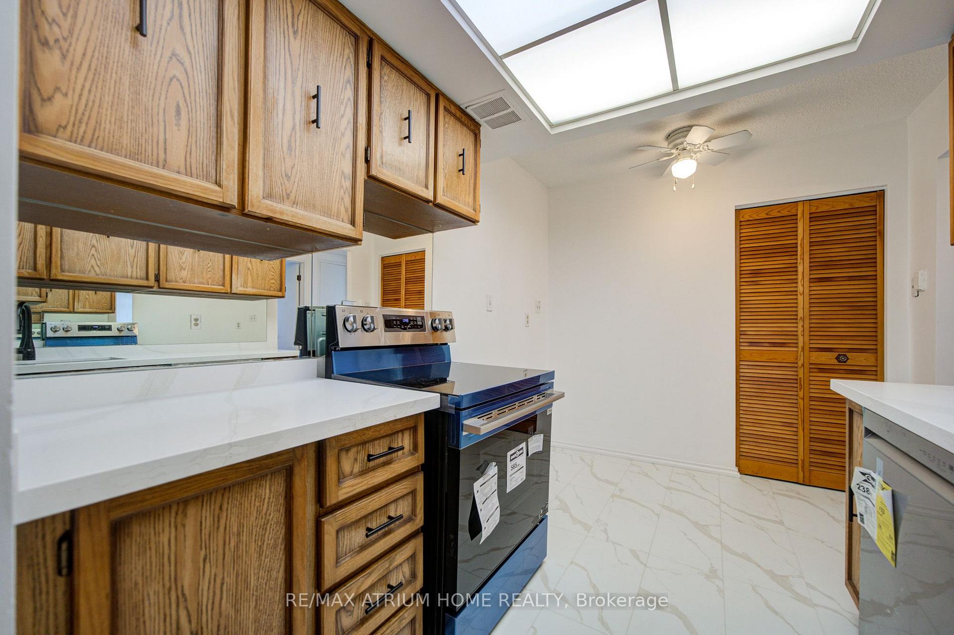 Photo 38 of 3131 Bridletowne Circle, Scarborough, L'Amoreaux — HOMEH