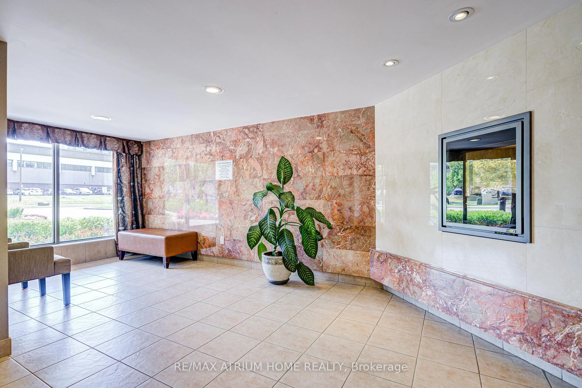 Photo 15 of 3131 Bridletowne Circle, Scarborough, L'Amoreaux — HOMEH