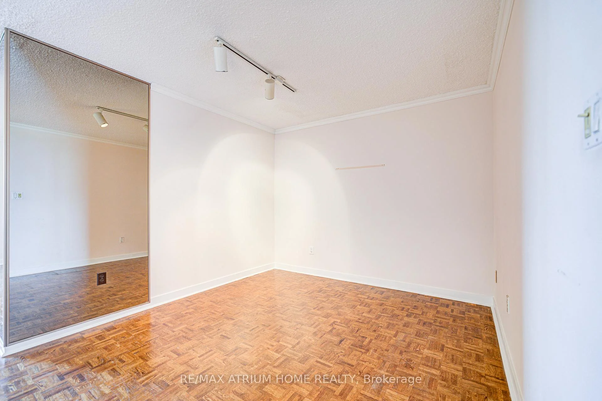 Photo 25 of 3131 Bridletowne Circle, Scarborough, L'Amoreaux — HOMEH