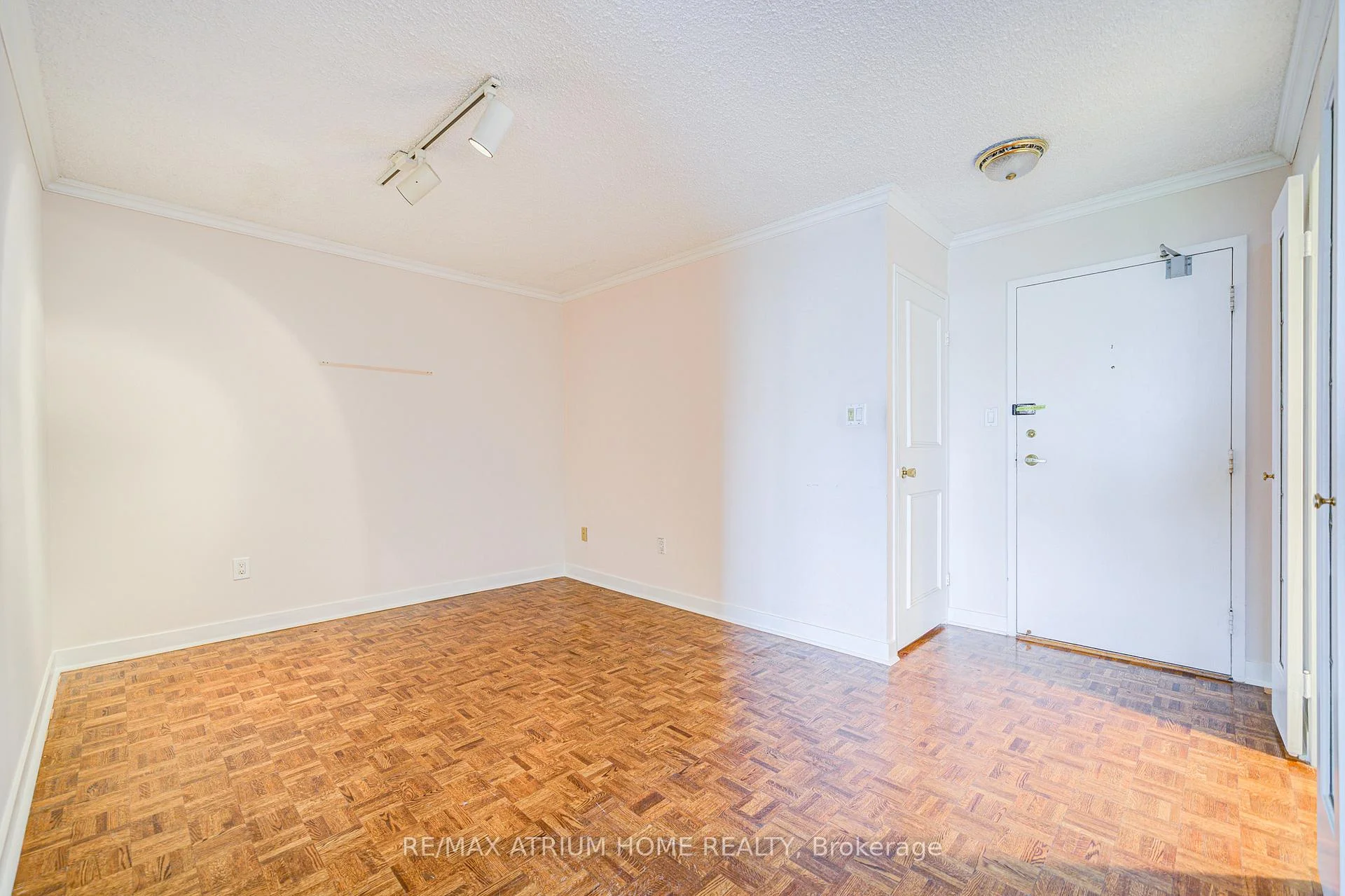 Photo 29 of 3131 Bridletowne Circle, Scarborough, L'Amoreaux — HOMEH