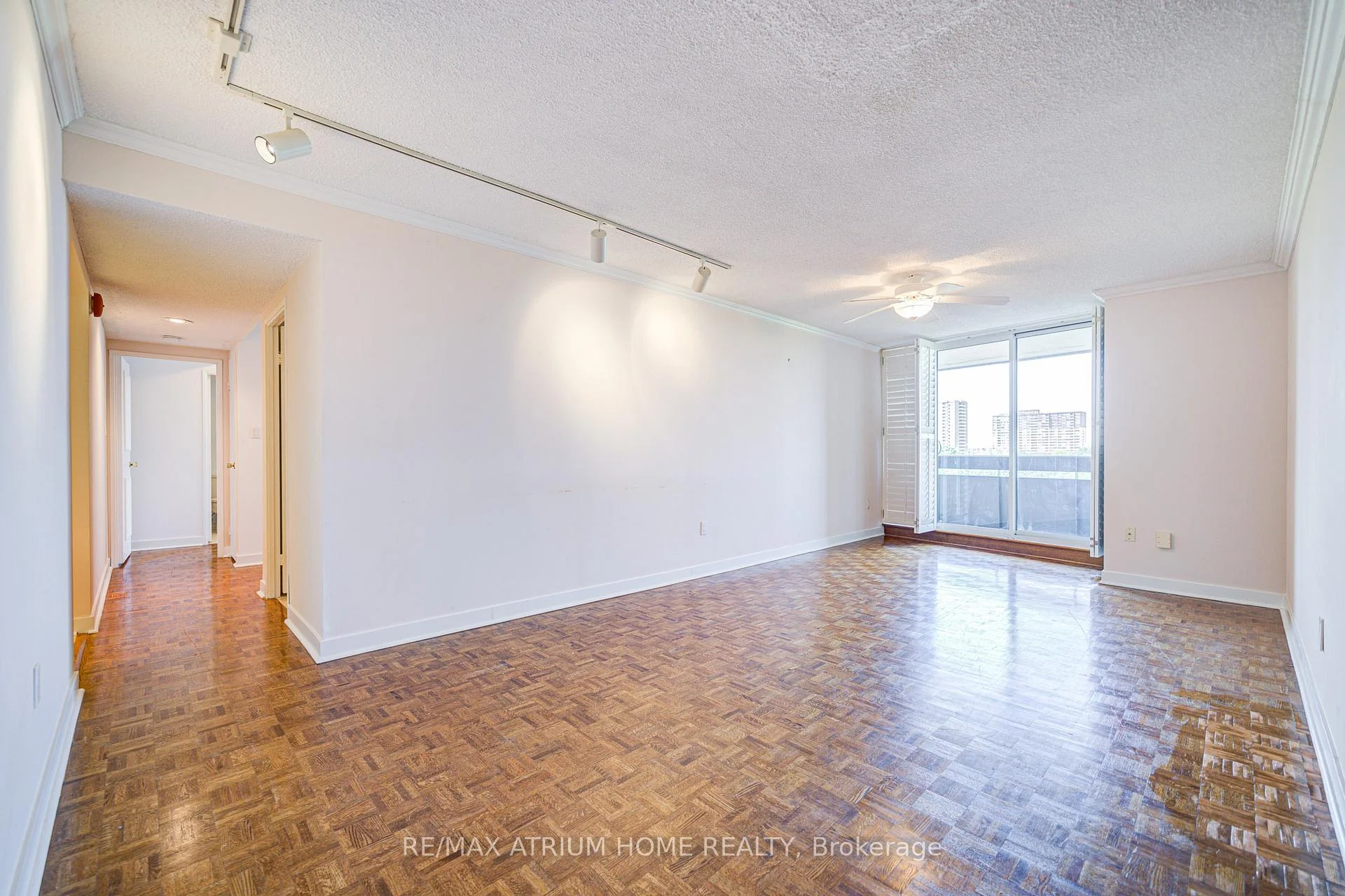Photo 33 of 3131 Bridletowne Circle, Scarborough, L'Amoreaux — HOMEH