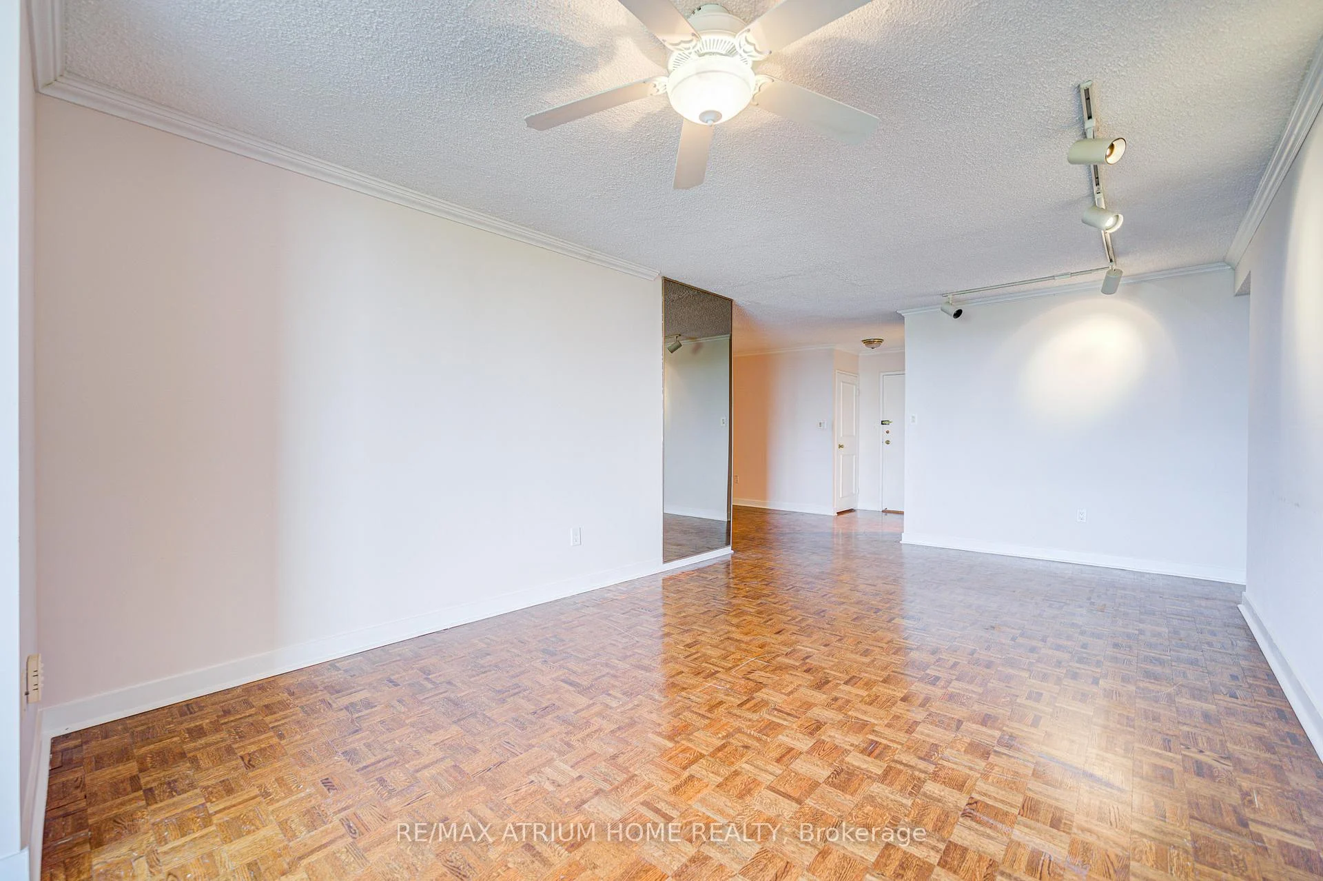 Photo 39 of 3131 Bridletowne Circle, Scarborough, L'Amoreaux — HOMEH