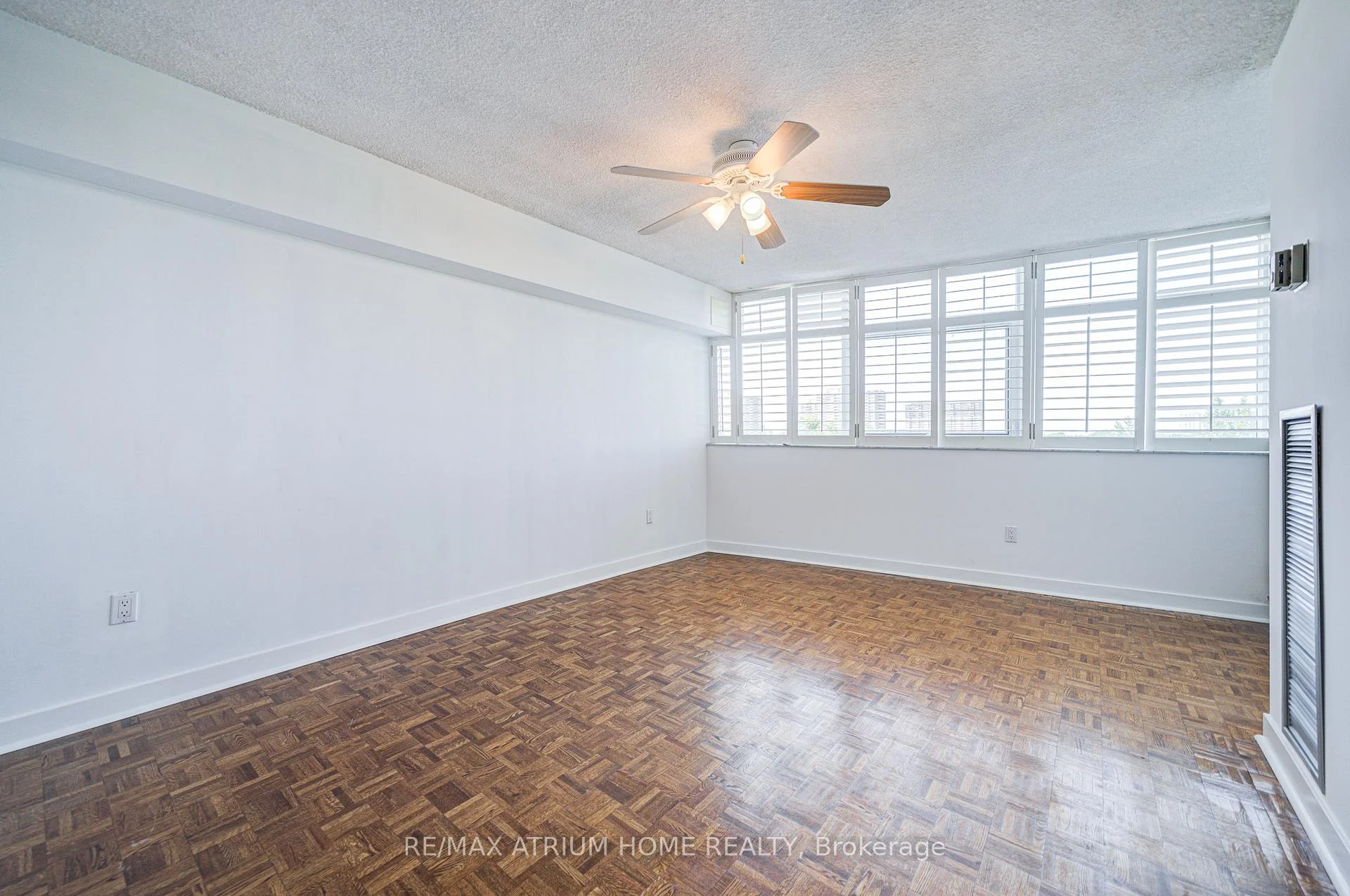 Photo 75 of 3131 Bridletowne Circle, Scarborough, L'Amoreaux — HOMEH