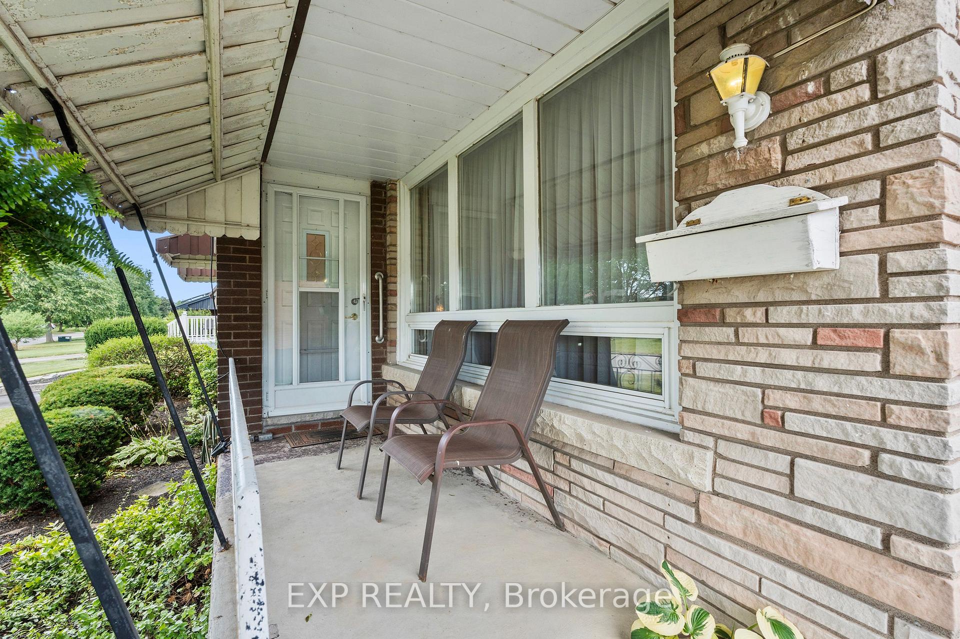 Photo 7 of 8800 Champlain Drive, Niagara Falls, Chippawa — HOMEH