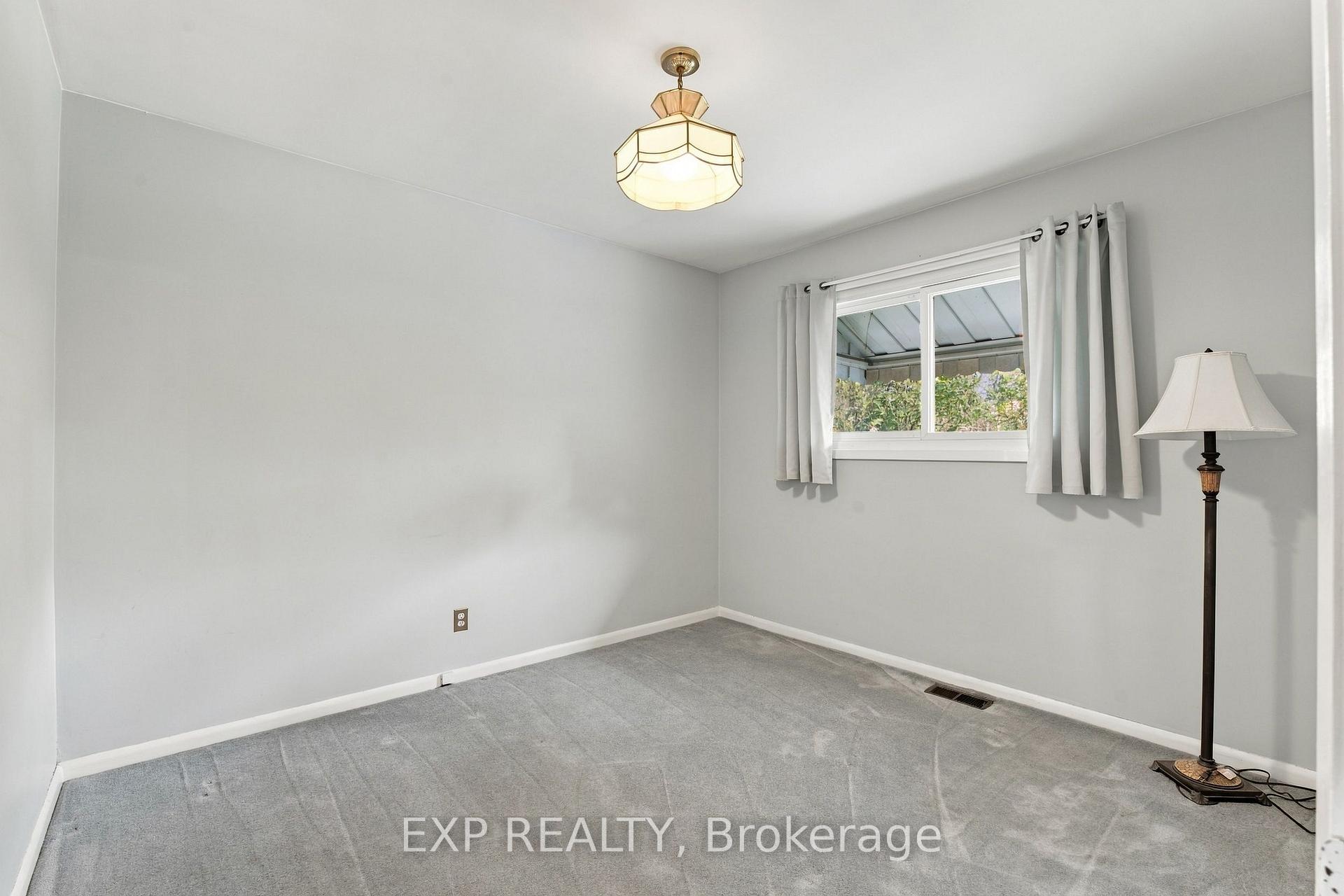 Photo 20 of 8800 Champlain Drive, Niagara Falls, Chippawa — HOMEH