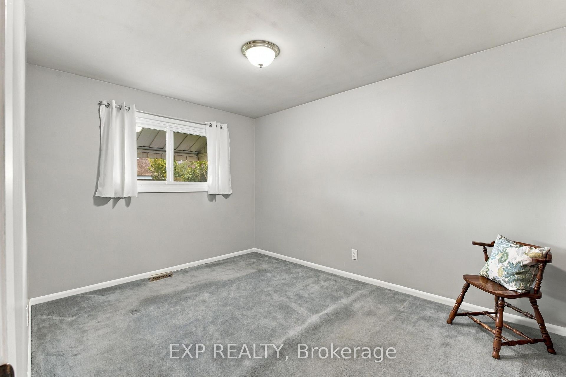 Photo 21 of 8800 Champlain Drive, Niagara Falls, Chippawa — HOMEH