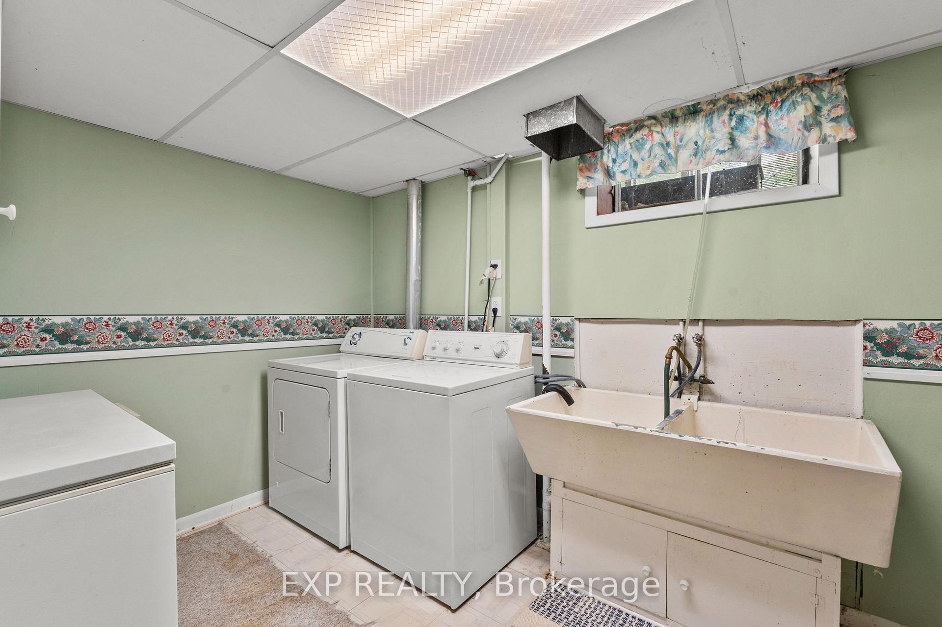 Photo 34 of 8800 Champlain Drive, Niagara Falls, Chippawa — HOMEH