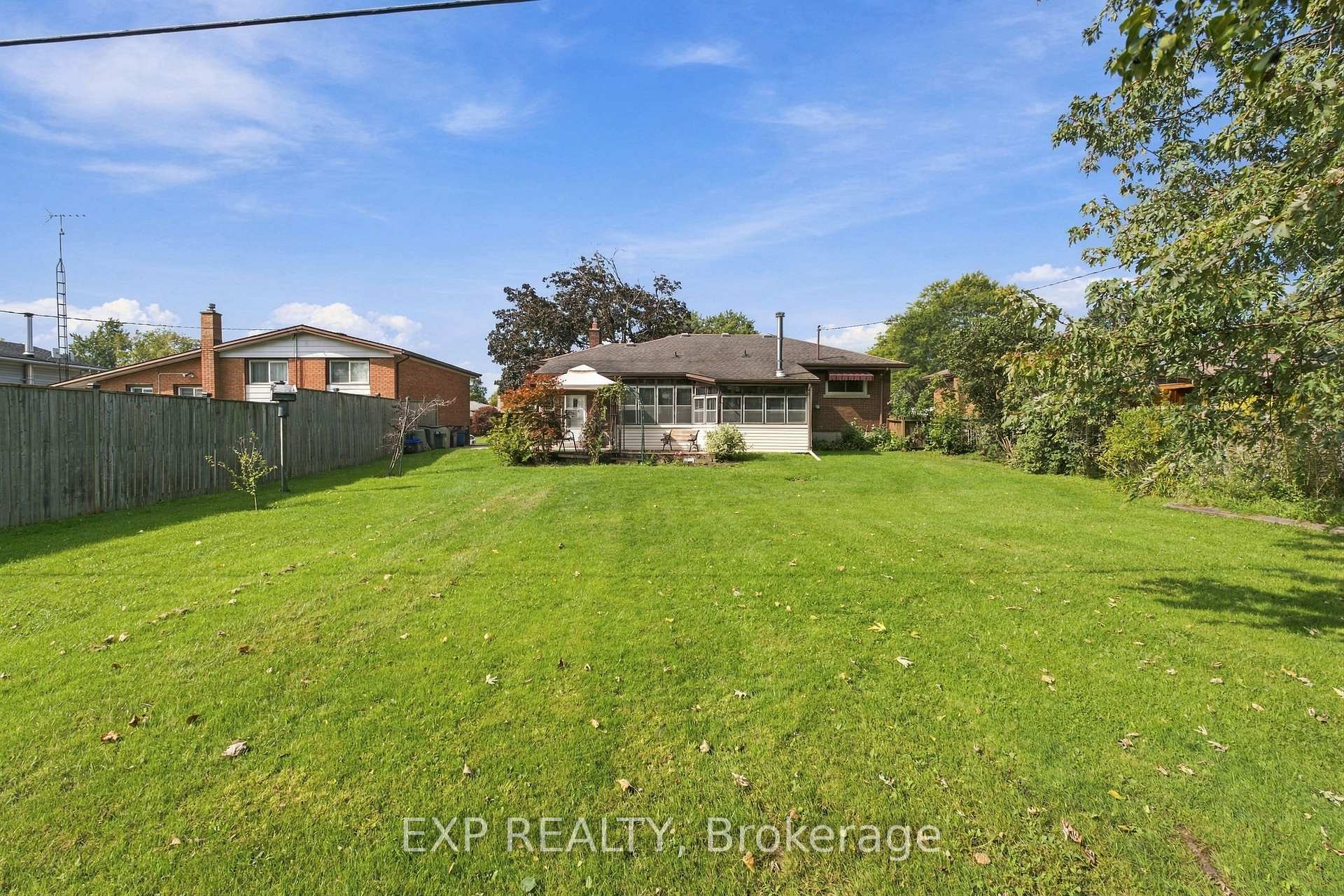 Photo 39 of 8800 Champlain Drive, Niagara Falls, Chippawa — HOMEH