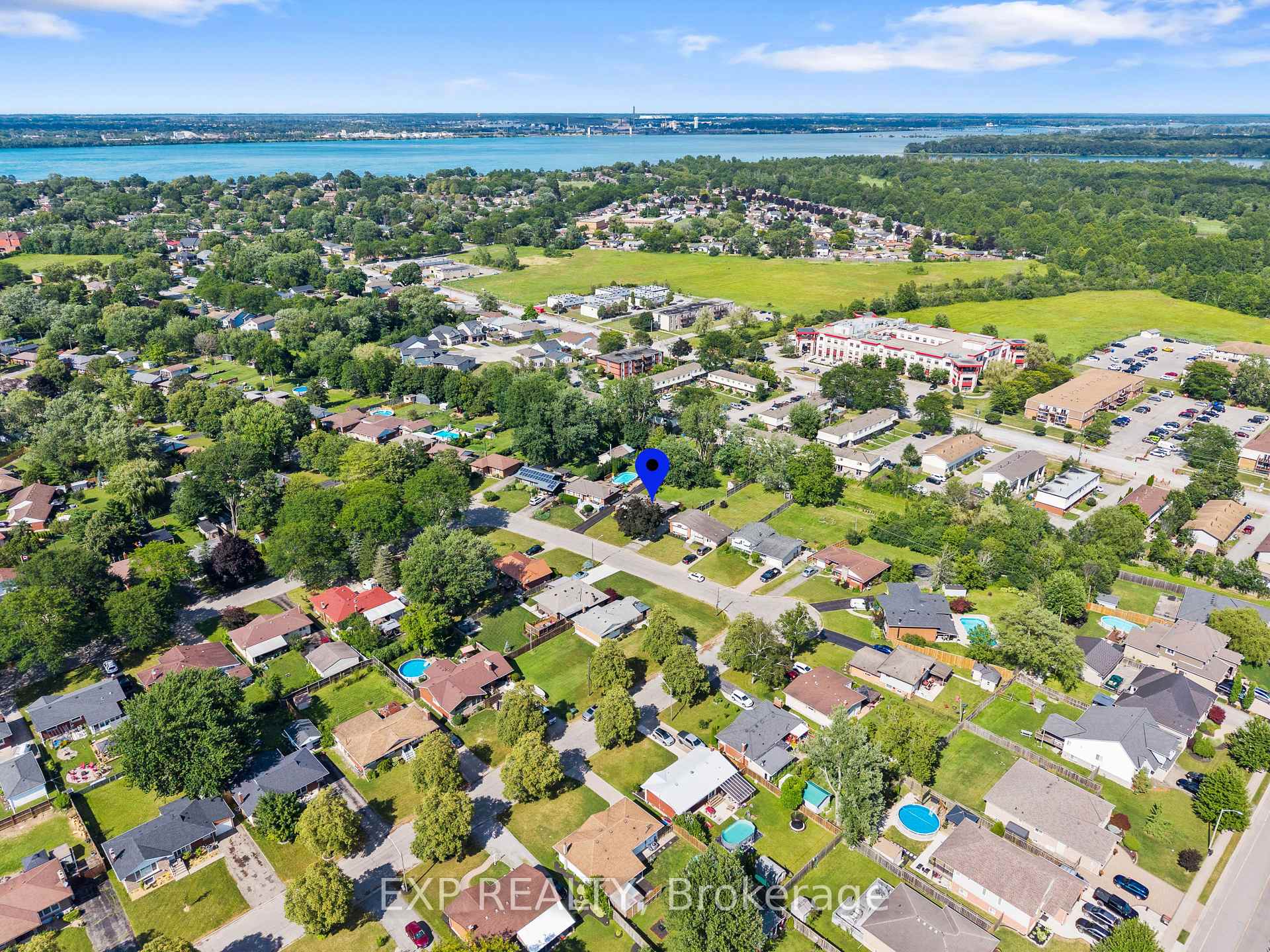 Photo 44 of 8800 Champlain Drive, Niagara Falls, Chippawa — HOMEH