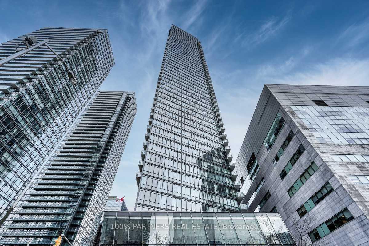 Photo 1 of Unit 2009, 832 Bay Street, Toronto, Bay Street Corridor — HOMEH