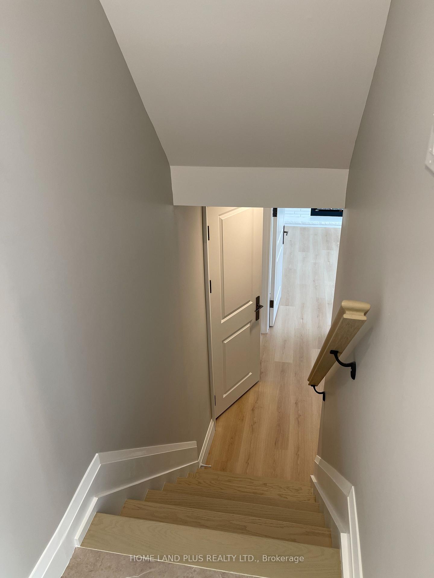 Photo 8 of Unit Bsm unit, 42 Lissom Crescent, North York, Newtonbrook West — HOMEH