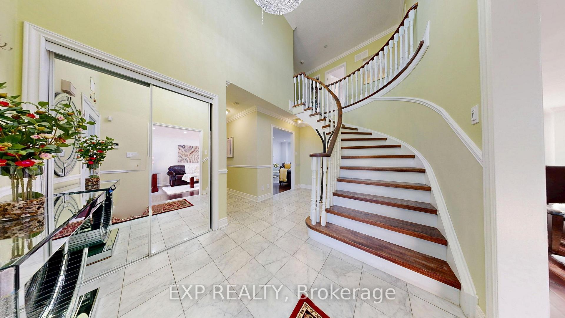Photo 4 of 97 Jackman Crescent, Vaughan, West Woodbridge — HOMEH