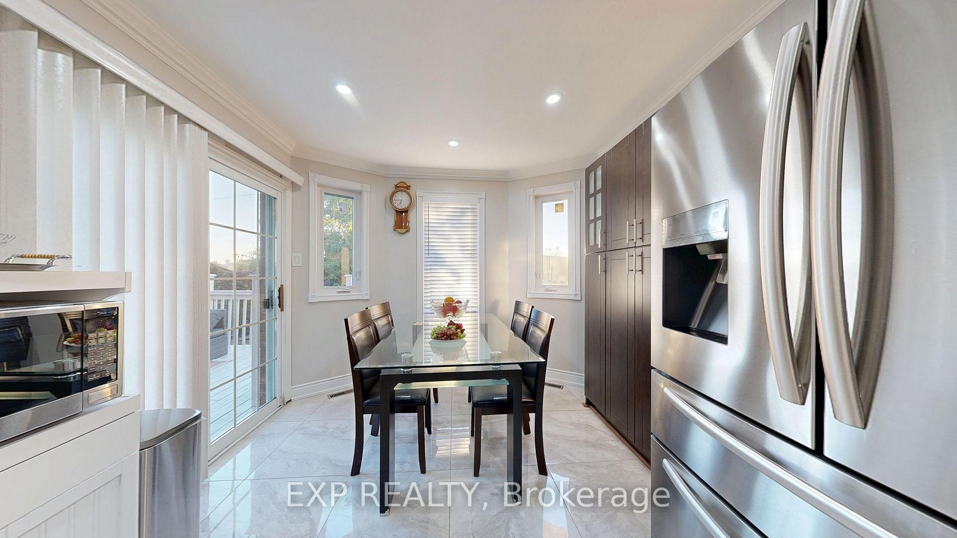Photo 16 of 97 Jackman Crescent, Vaughan, West Woodbridge — HOMEH