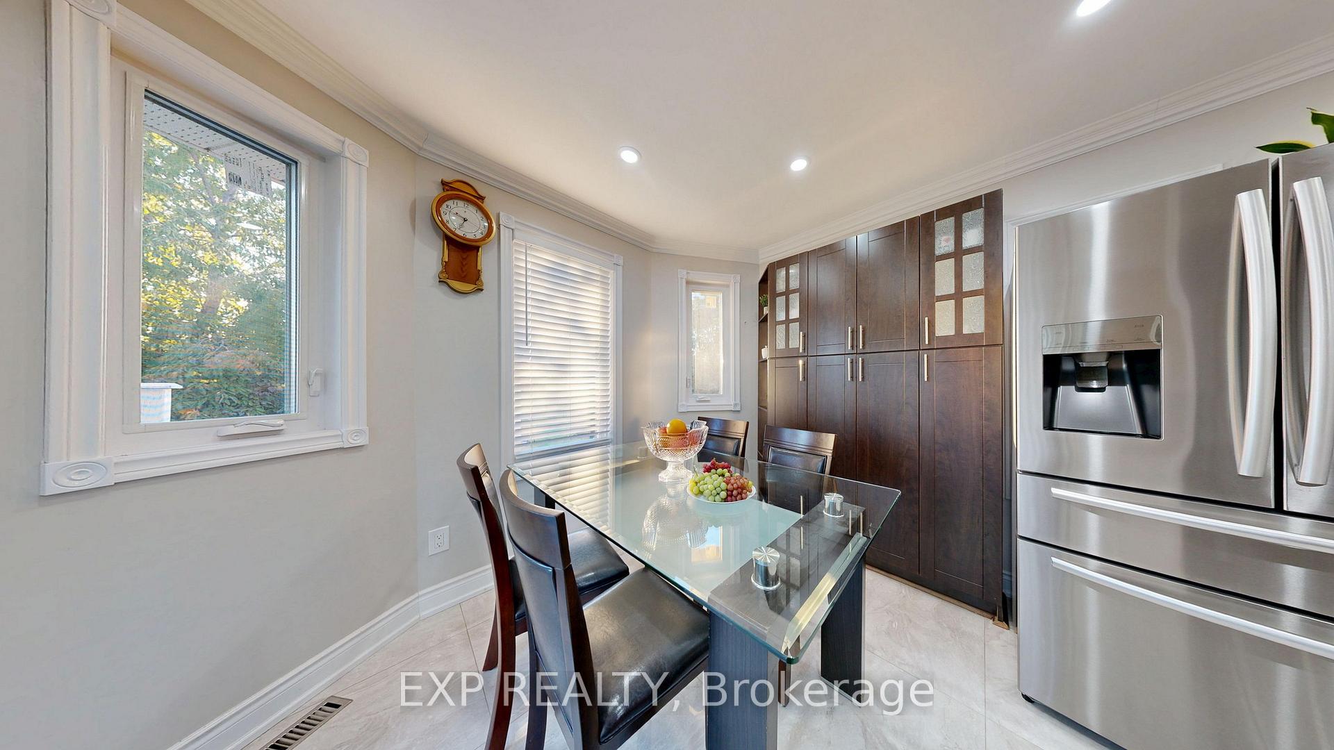 Photo 18 of 97 Jackman Crescent, Vaughan, West Woodbridge — HOMEH