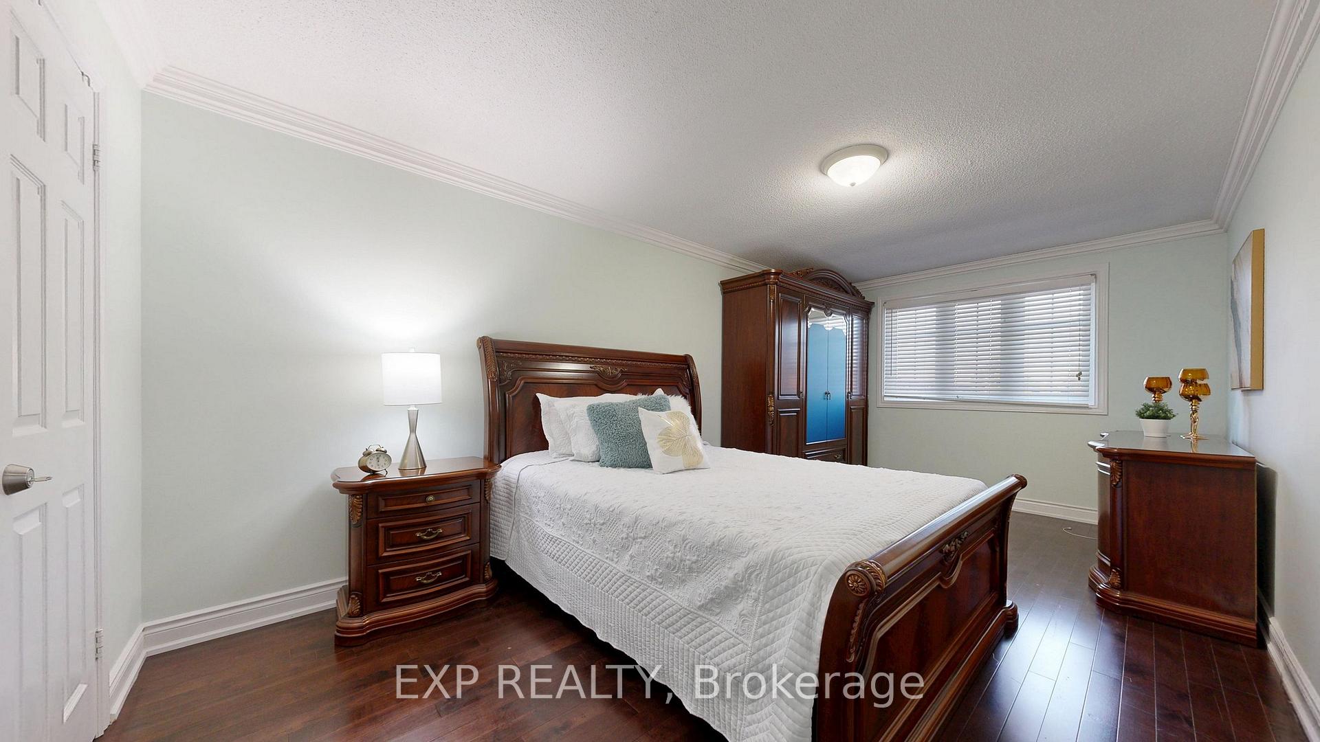 Photo 19 of 97 Jackman Crescent, Vaughan, West Woodbridge — HOMEH
