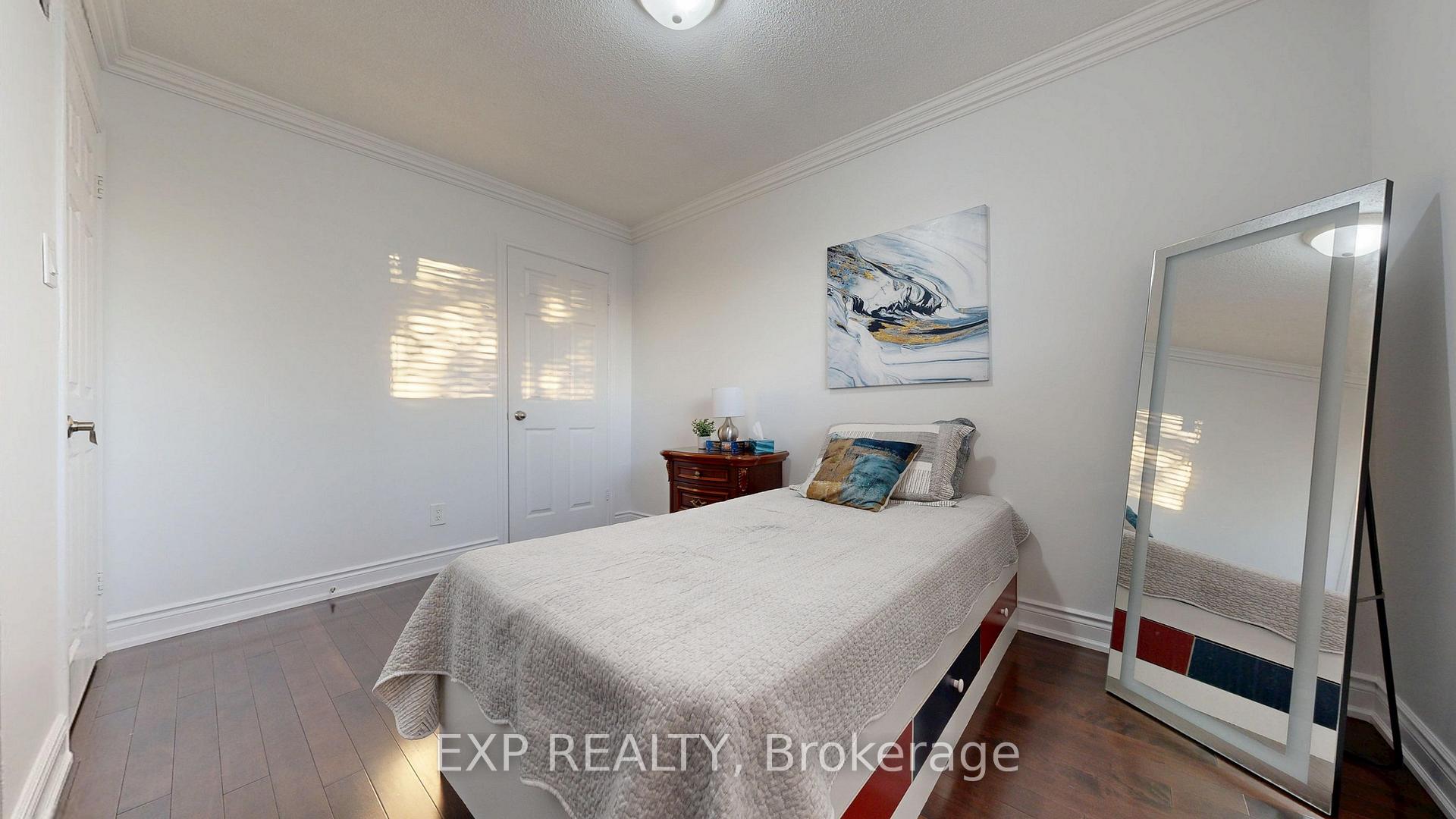 Photo 23 of 97 Jackman Crescent, Vaughan, West Woodbridge — HOMEH