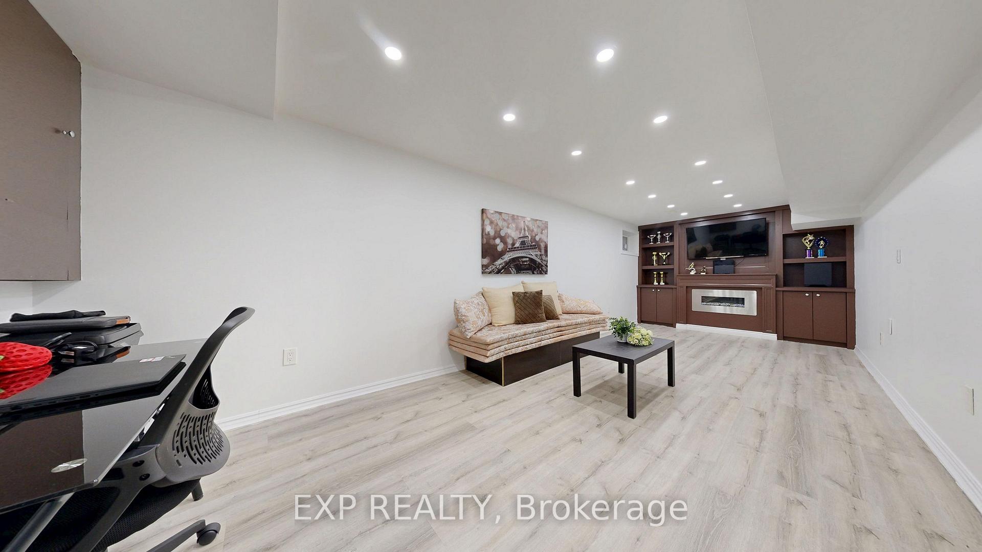 Photo 29 of 97 Jackman Crescent, Vaughan, West Woodbridge — HOMEH