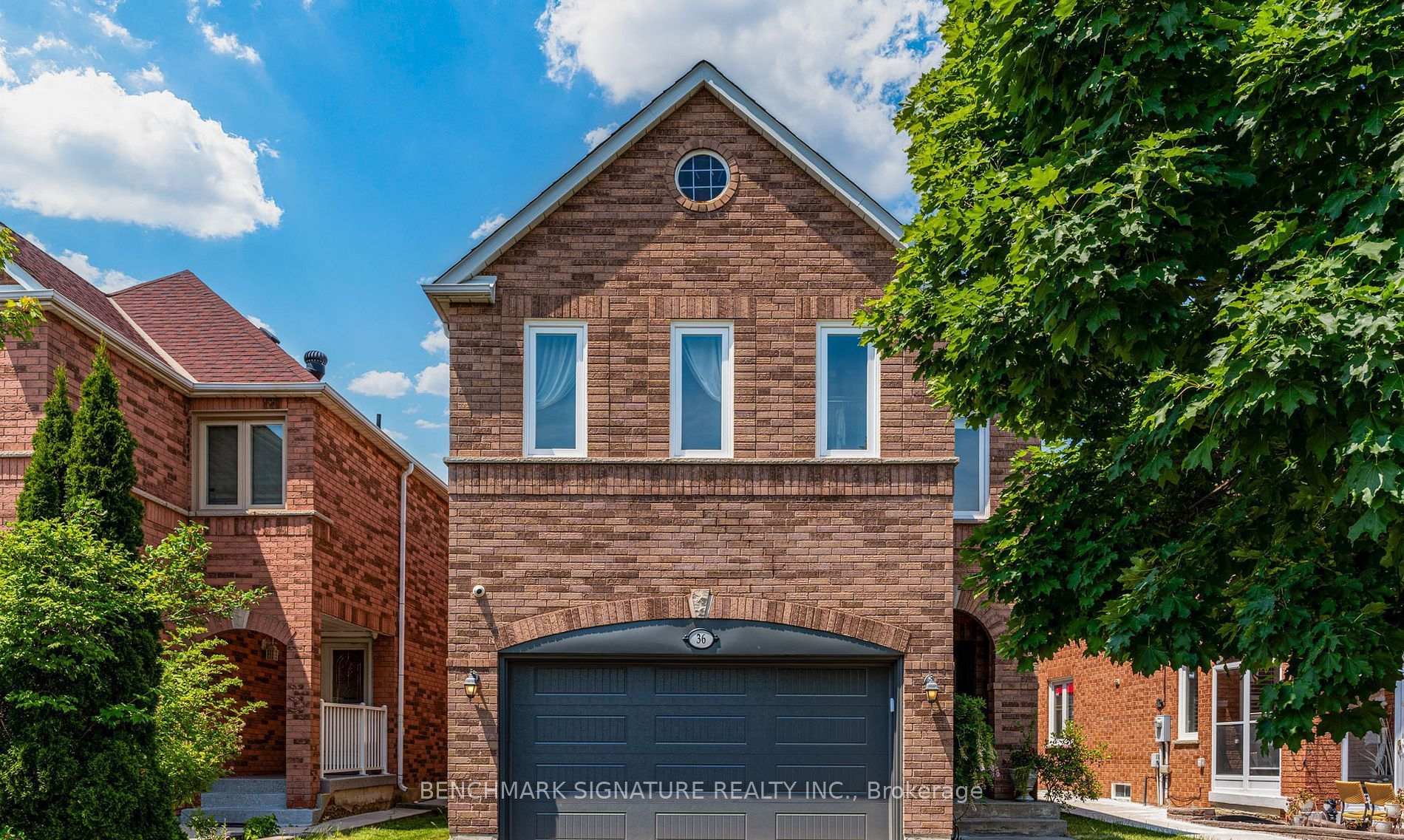 Photo 3 of 36 Twisted Oak Street, Brampton, Sandringham-Wellington — HOMEH
