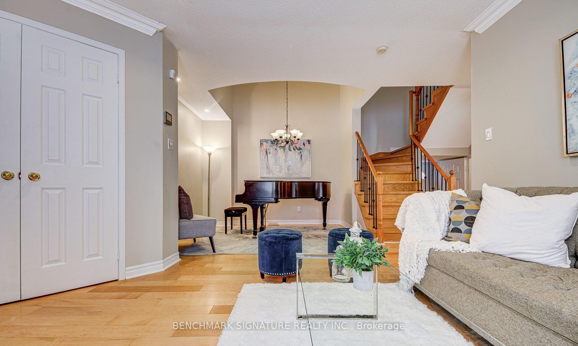 Photo 7 of 36 Twisted Oak Street, Brampton, Sandringham-Wellington — HOMEH