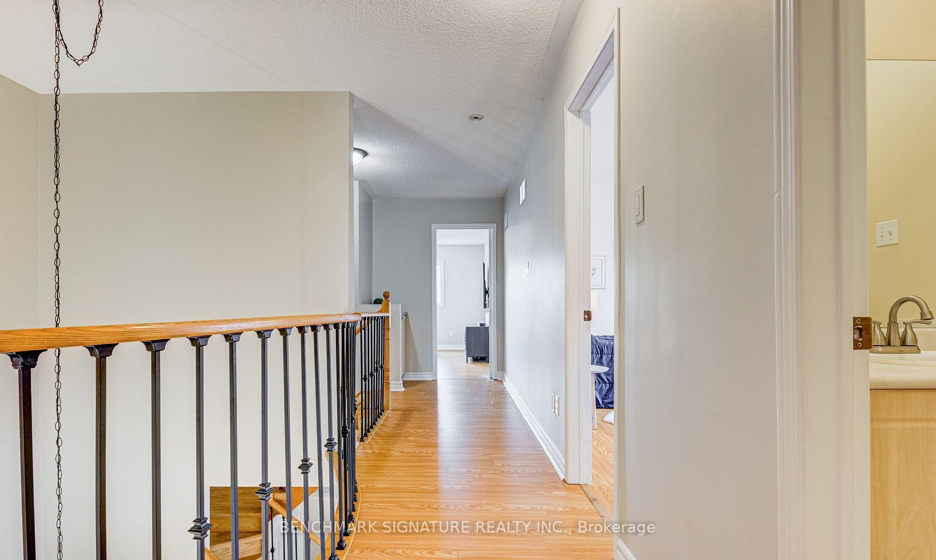 Photo 22 of 36 Twisted Oak Street, Brampton, Sandringham-Wellington — HOMEH