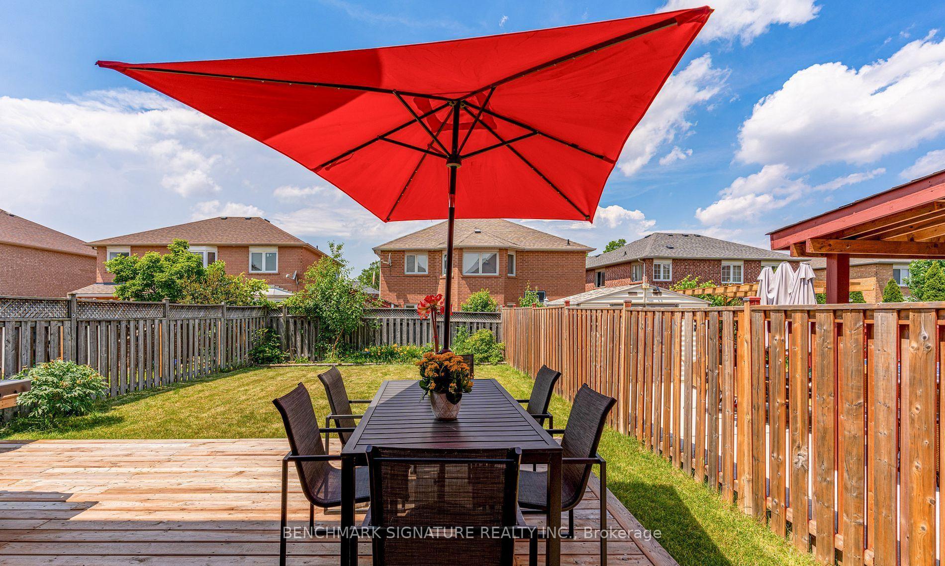 Photo 39 of 36 Twisted Oak Street, Brampton, Sandringham-Wellington — HOMEH