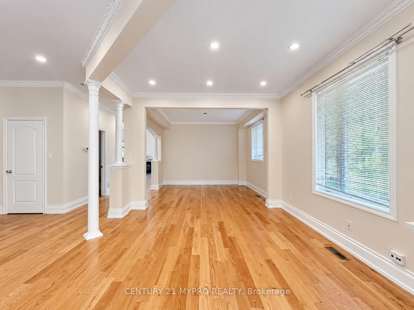 Photo 6 of 178 Stonemanor Avenue, Whitby, Pringle Creek — HOMEH