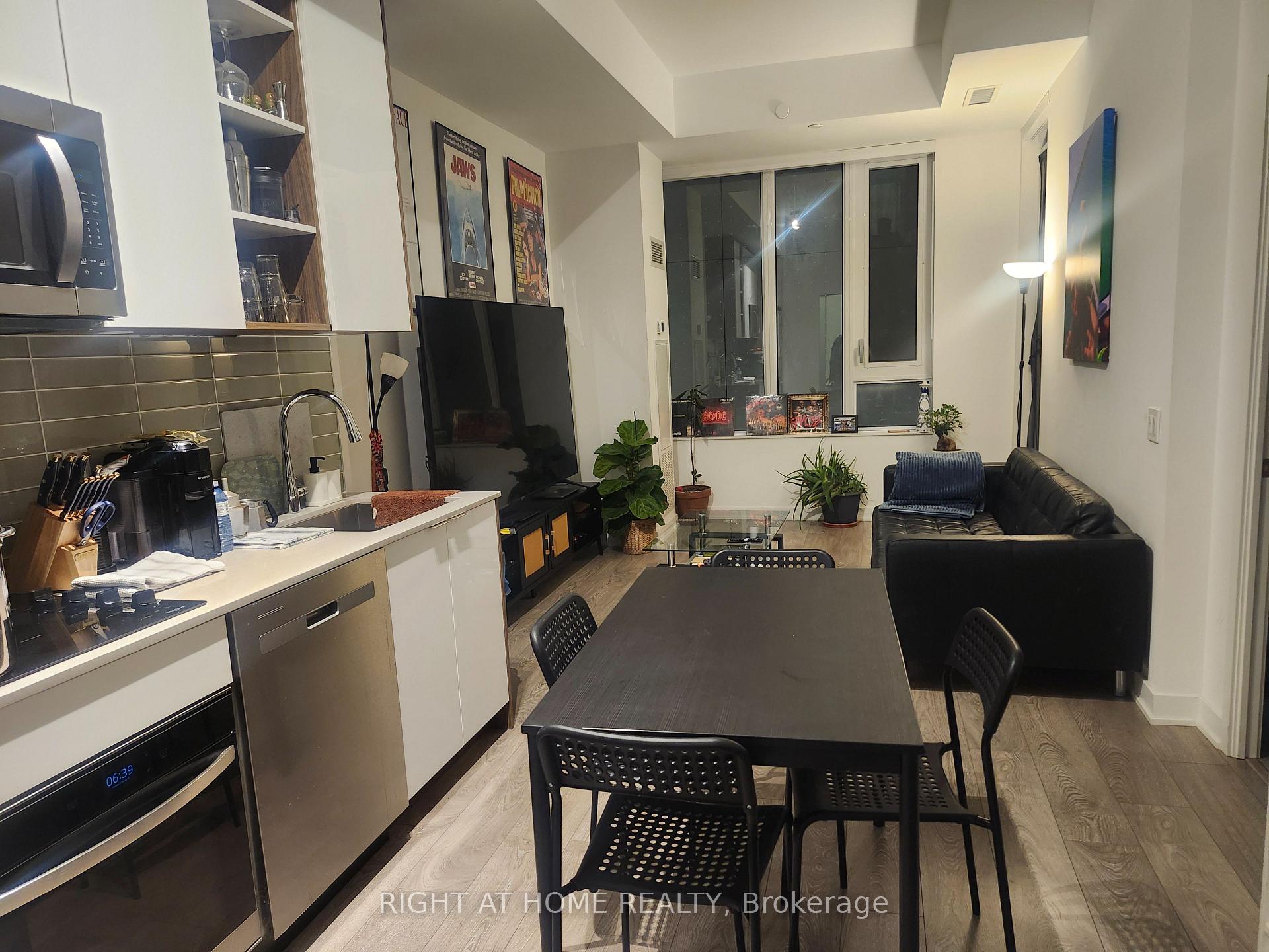 Photo 6 of Unit 221, 543 Richmond Street W, Toronto, Waterfront Communities — HOMEH