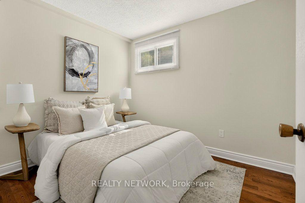 Photo 24 of 32 Beechwood Avenue, Brantford, Cedarland — HOMEH