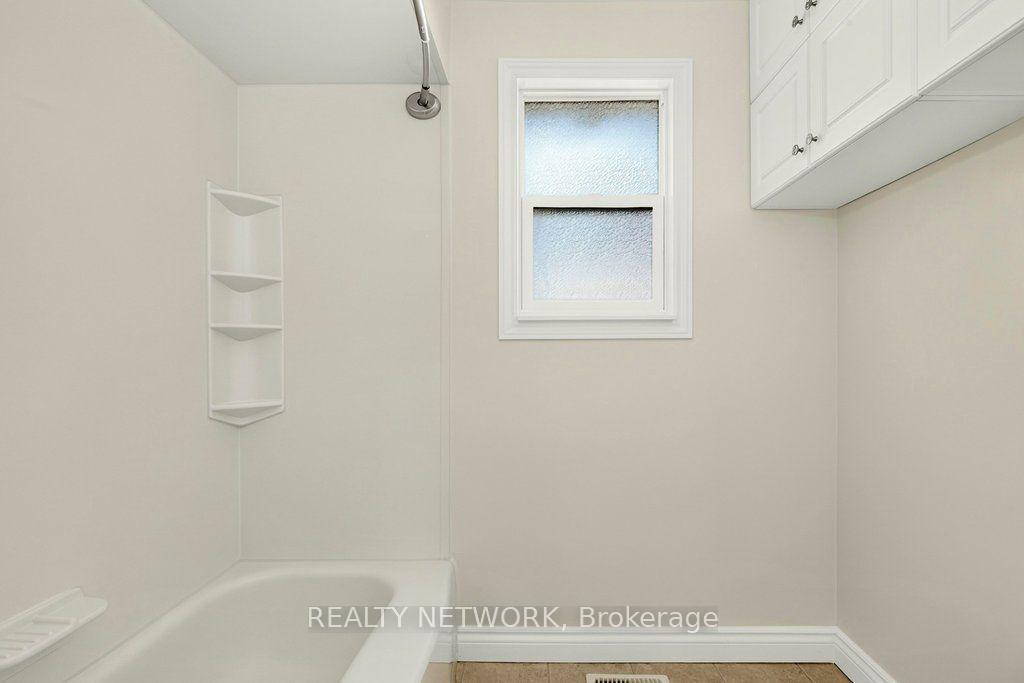 Photo 29 of 32 Beechwood Avenue, Brantford, Cedarland — HOMEH