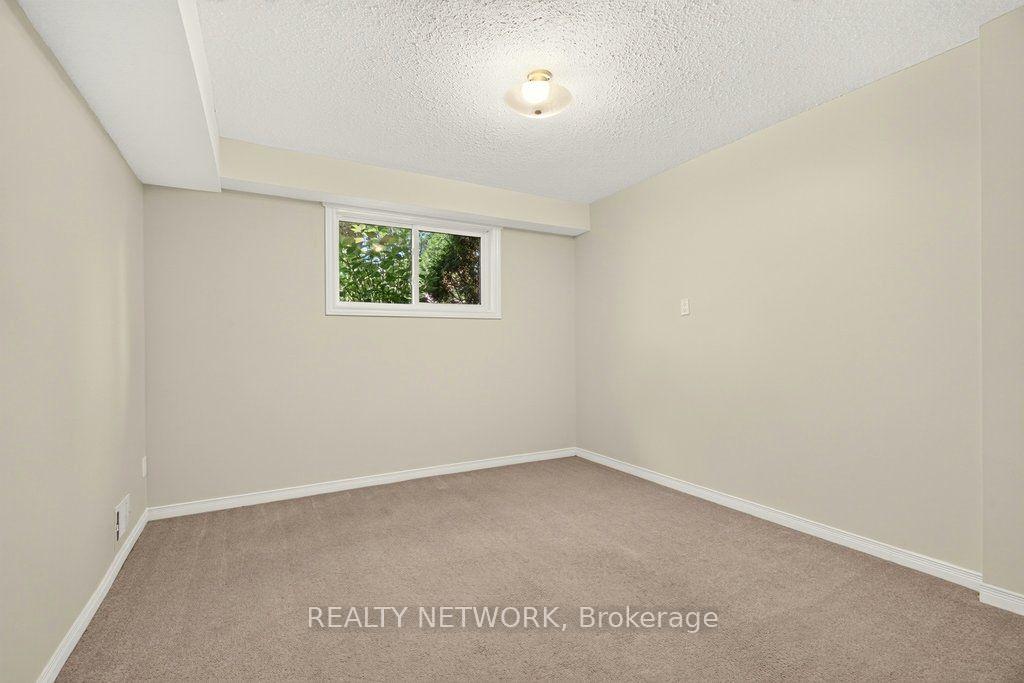 Photo 37 of 32 Beechwood Avenue, Brantford, Cedarland — HOMEH