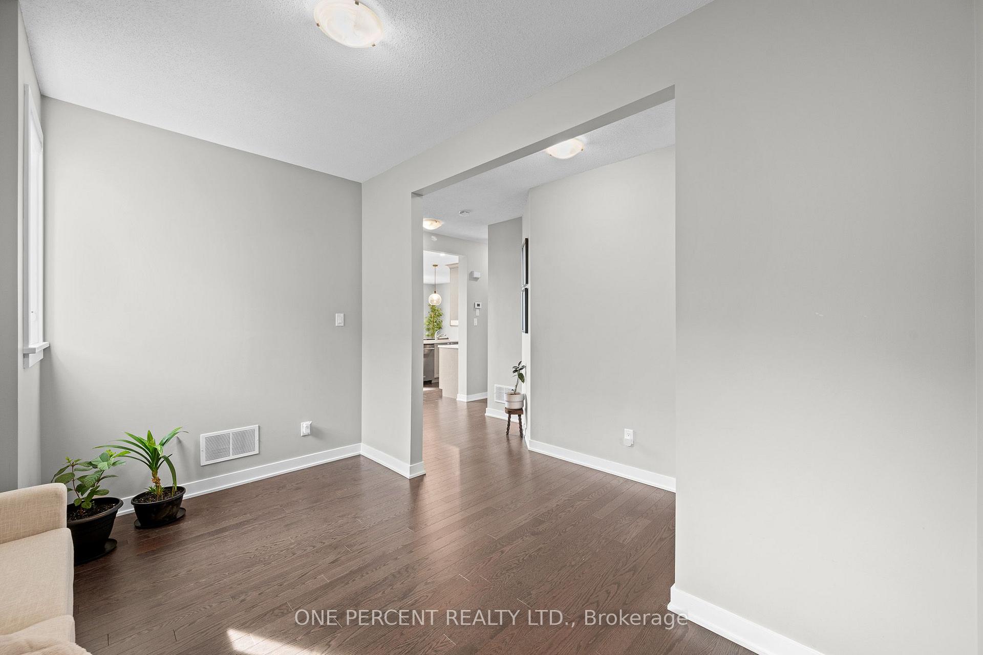Photo 4 of 14 Stanzel Drive, Carleton Place, Carleton Place — HOMEH