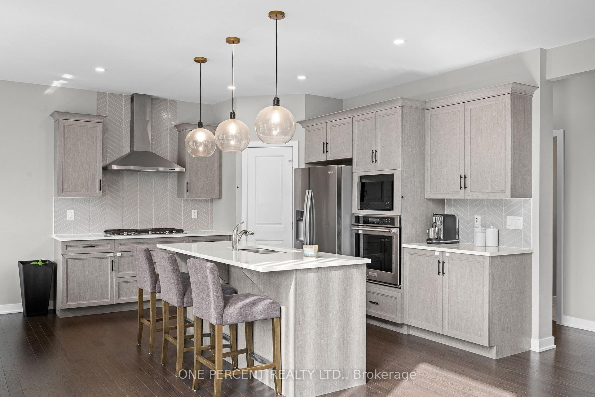 Photo 8 of 14 Stanzel Drive, Carleton Place, Carleton Place — HOMEH