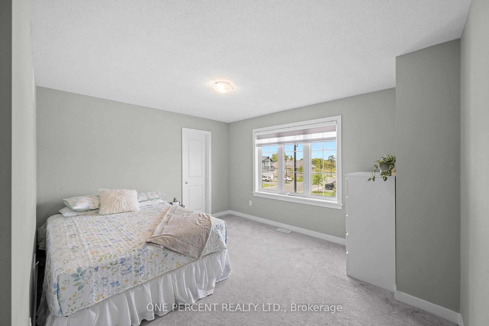 Photo 32 of 14 Stanzel Drive, Carleton Place, Carleton Place — HOMEH