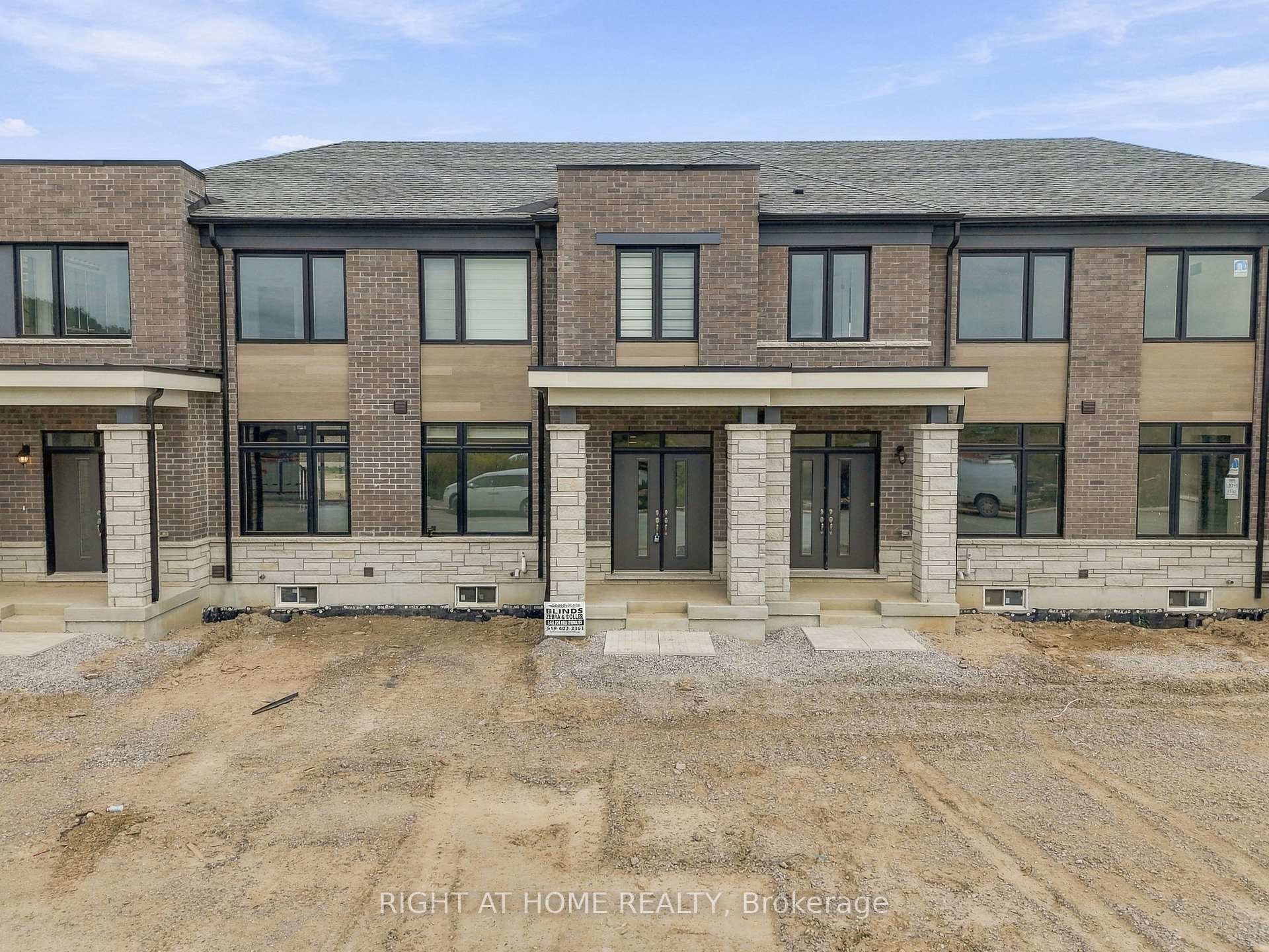 Photo 1 of 1128 Periwinkle Crescent, Woodstock, Woodstock - North — HOMEH
