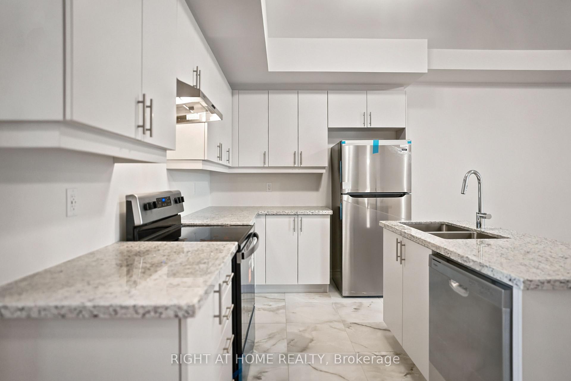 Photo 9 of 1128 Periwinkle Crescent, Woodstock, Woodstock - North — HOMEH