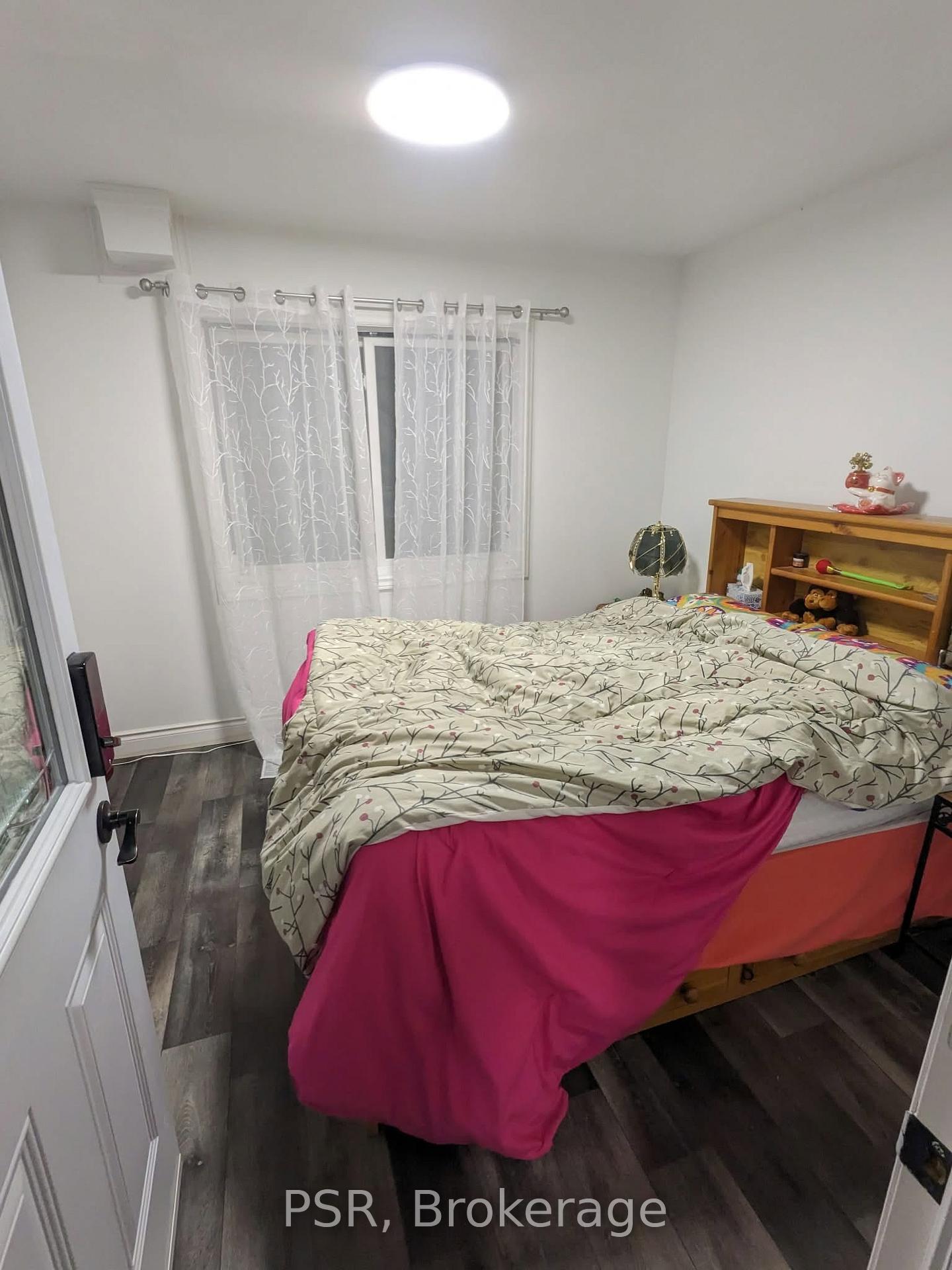 Photo 17 of 18 Sheldon Avenue N, Kitchener, King East — HOMEH