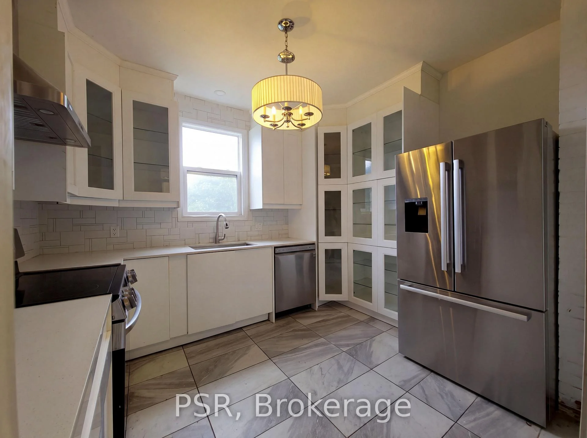 Photo 10 of 18 Sheldon Avenue N, Kitchener, King East — HOMEH