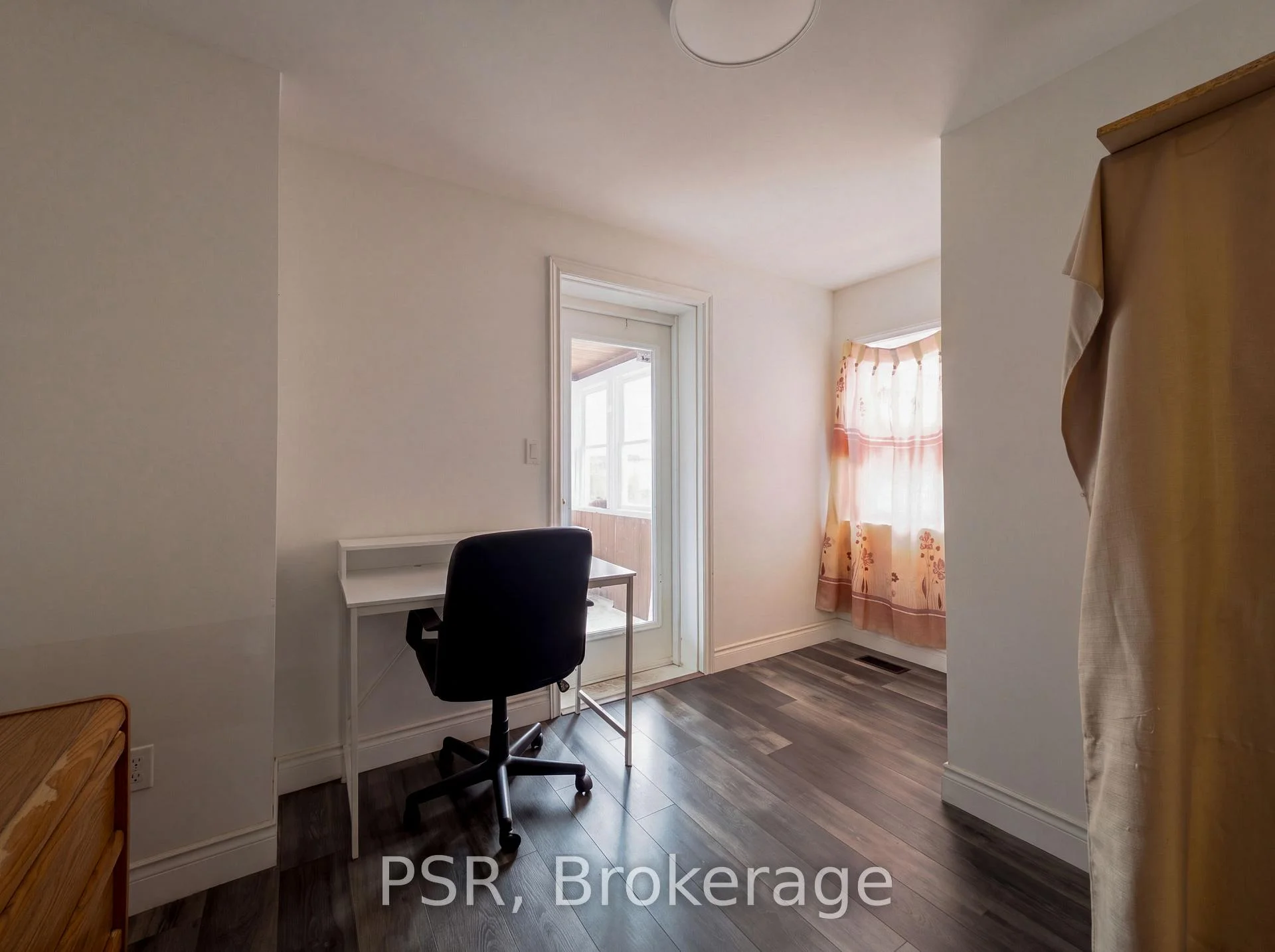 Photo 28 of 18 Sheldon Avenue N, Kitchener, King East — HOMEH