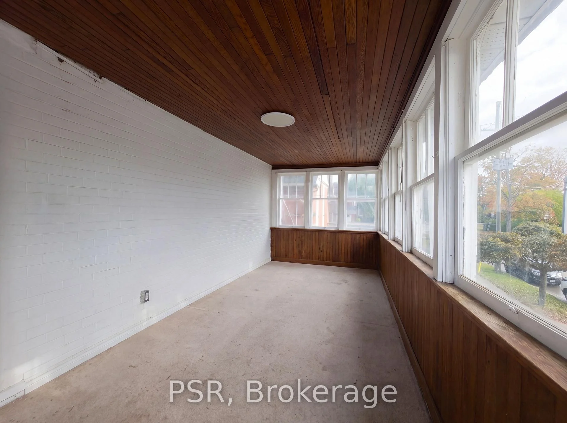 Photo 32 of 18 Sheldon Avenue N, Kitchener, King East — HOMEH