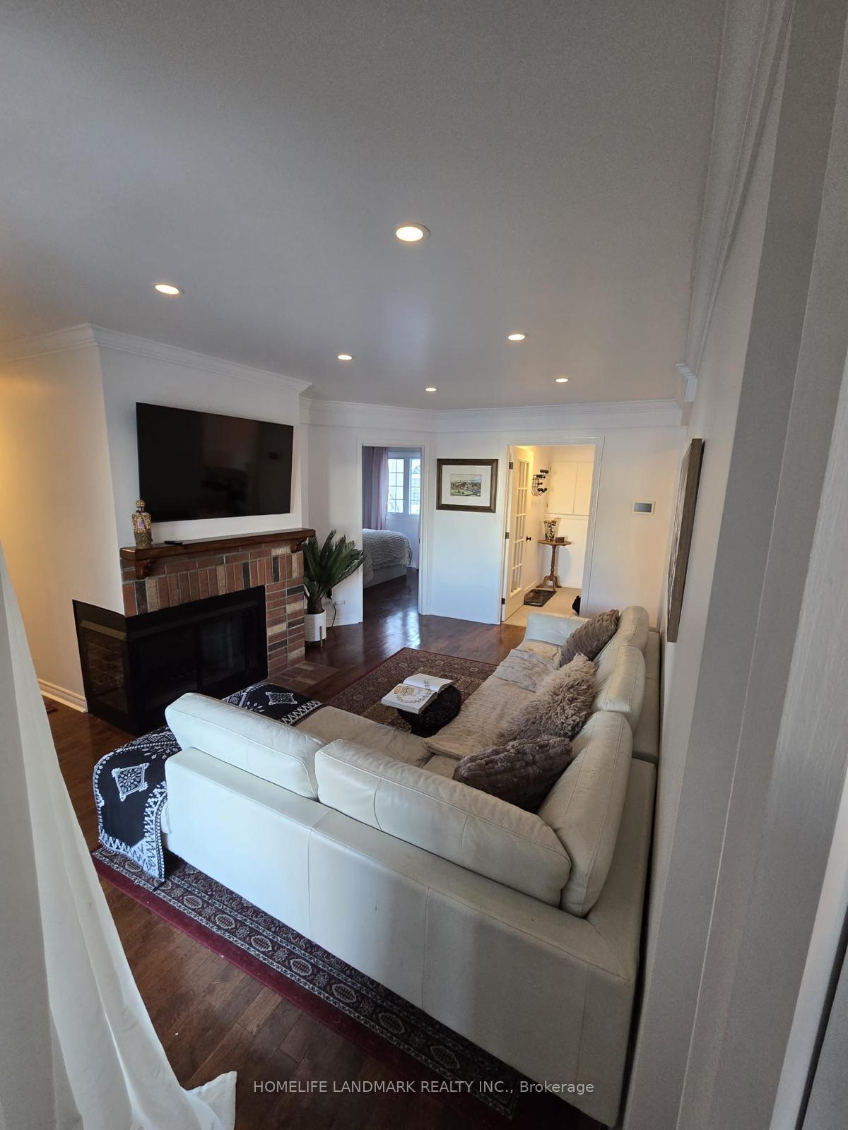 Photo 7 of Unit 242, 2110 Cleaver Avenue, Burlington, Headon — HOMEH