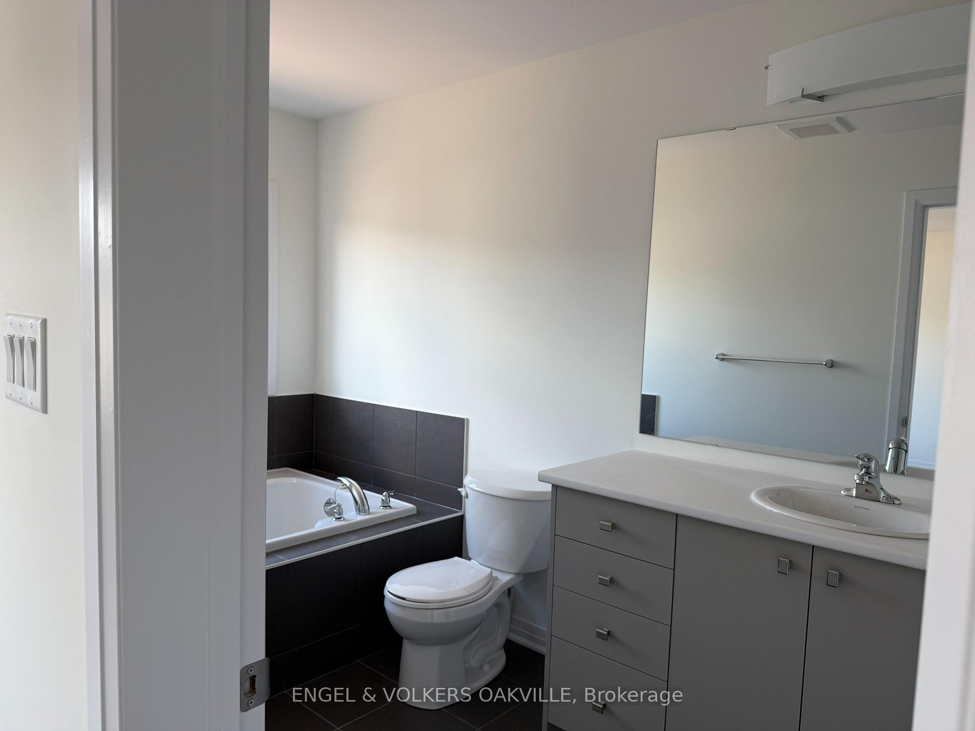 Photo 4 of 188 Westbridge Avenue, Welland, Dain City — HOMEH