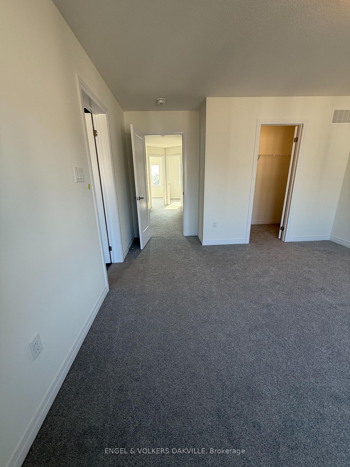 Photo 13 of 188 Westbridge Avenue, Welland, Dain City — HOMEH